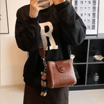 Vintage Crossbody Leather Bag 'Helena'™  | Snygg axelväska med justerbar bredare axelrem